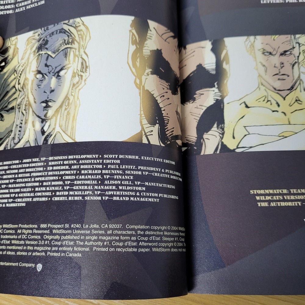 Coup D'Etat 2004 DC Comics Paperback Book Super Hero Ed Brubaker - Picture 6 of 6